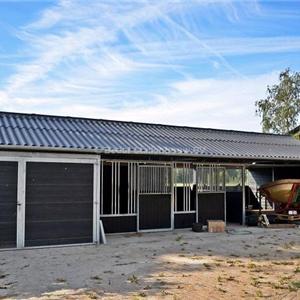 Outdoor stables