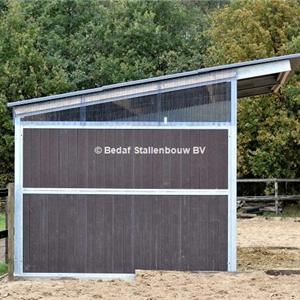 Stal mit offen Seite & einlaufstal