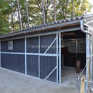 Stal mit offen Seite & einlaufstal