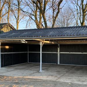 Stal mit offen Seite & einlaufstal