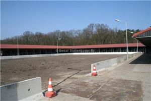 stal in opbouw ossendrecht