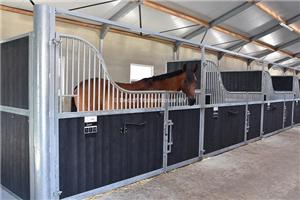 manege BEDAF Stallenbouw BV