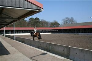 stal in opbouw ossendrecht